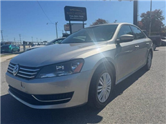 2014 Volkswagen Passat 