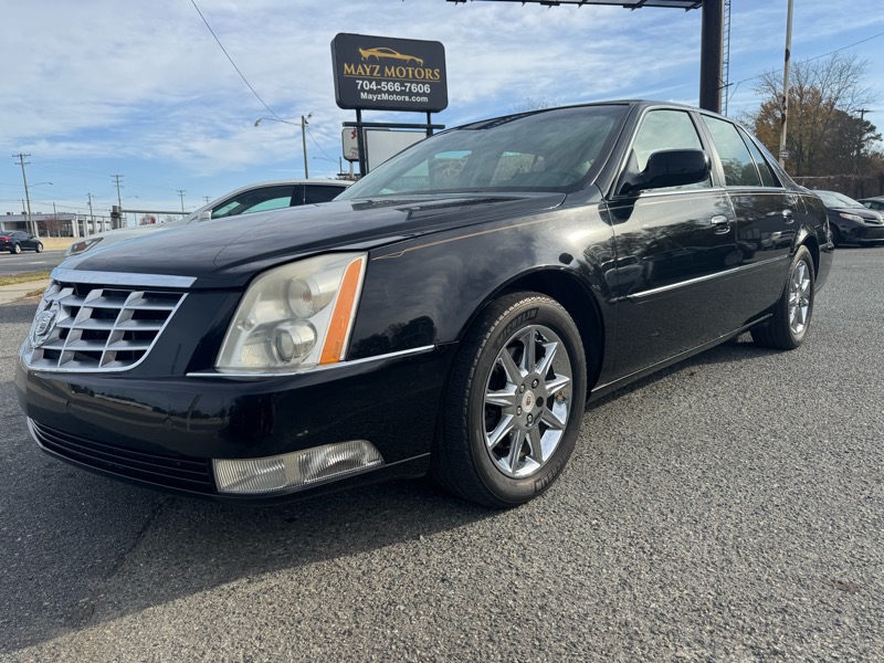 Cadillac DTS Luxury 2010