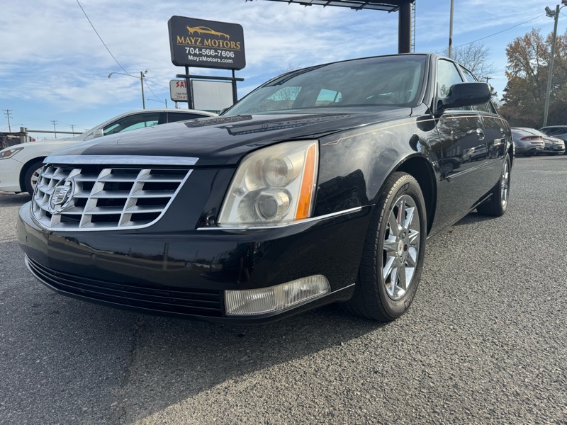 Cadillac DTS Luxury 2010