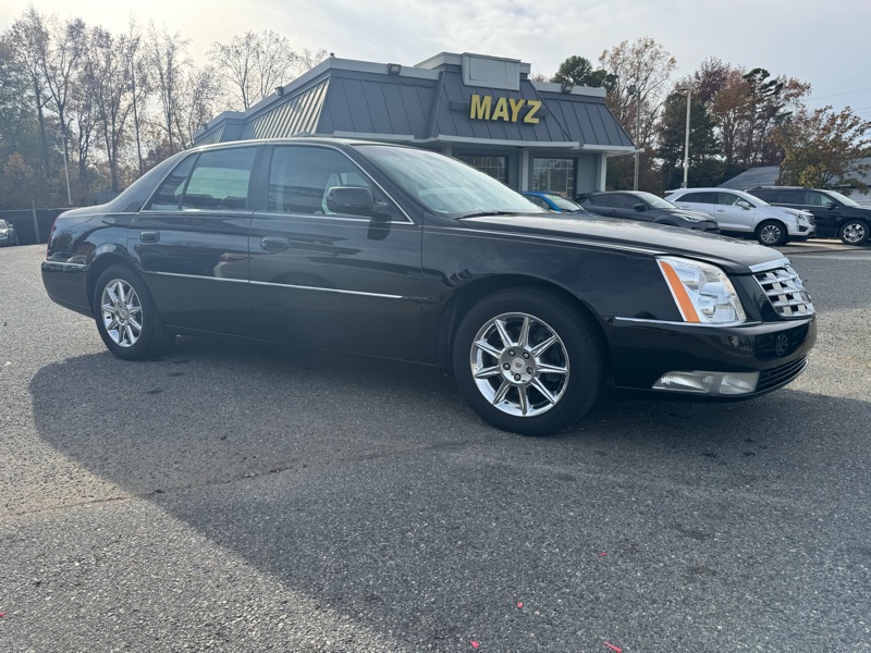 Cadillac DTS Luxury 2010