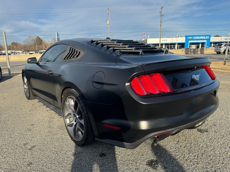 Ford Mustang EcoBoost Coupe 2015