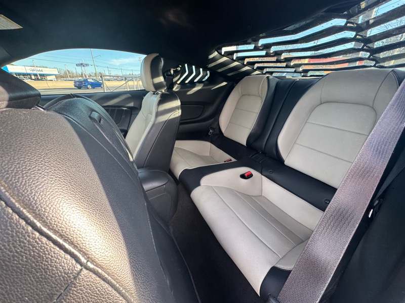 Ford Mustang EcoBoost Coupe 2015