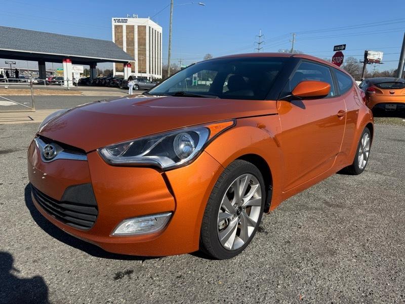 Hyundai Veloster Base 6MT 2017
