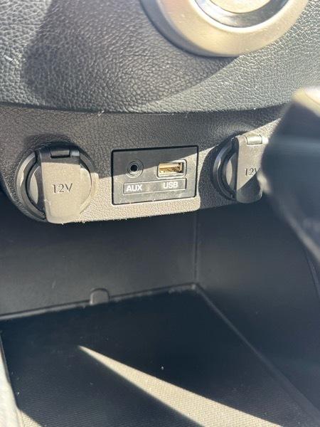 Hyundai Veloster Base 6MT 2017