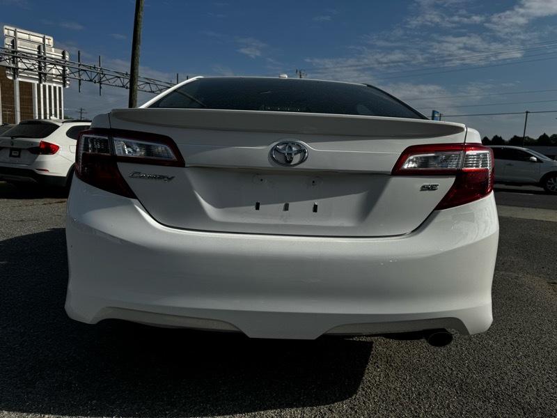 Toyota Camry L 2012
