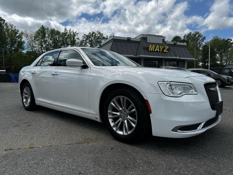 Chrysler 300 Limited RWD 2017