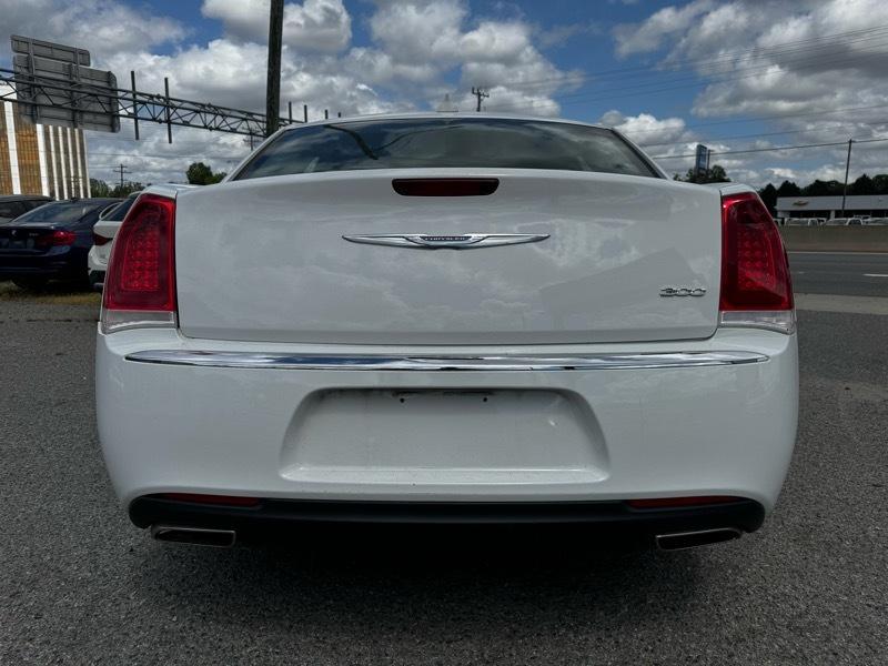 Chrysler 300 Limited RWD 2017