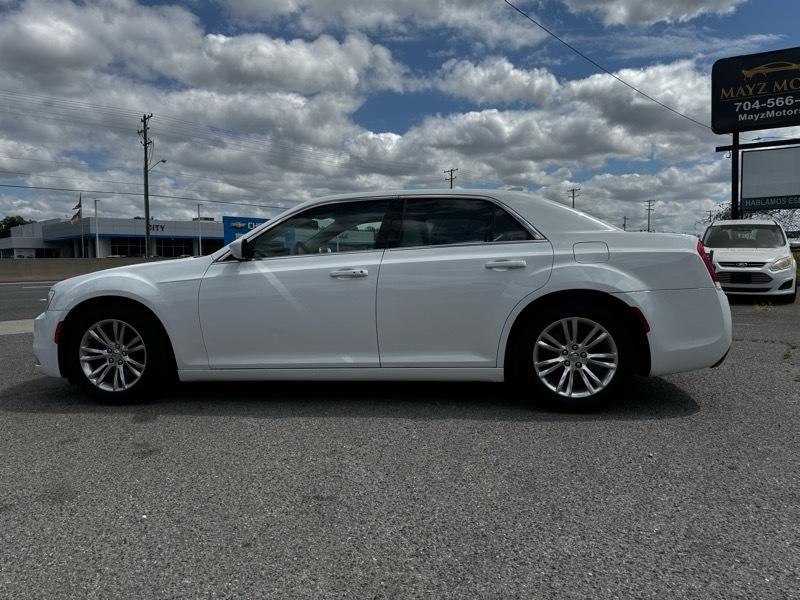 Chrysler 300 Limited RWD 2017