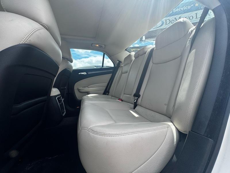 Chrysler 300 Limited RWD 2017