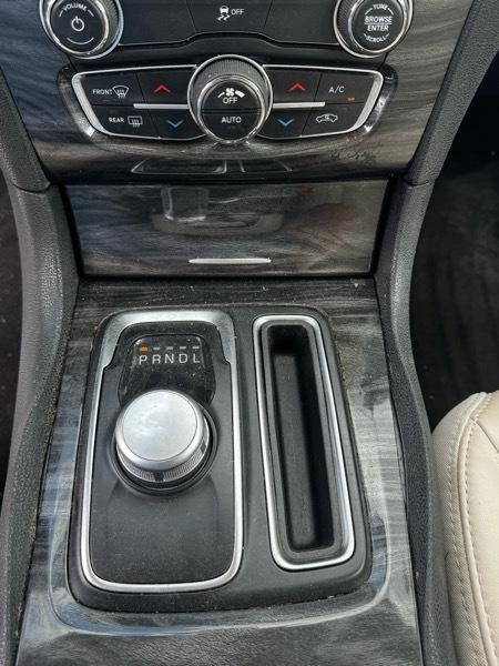 Chrysler 300 Limited RWD 2017