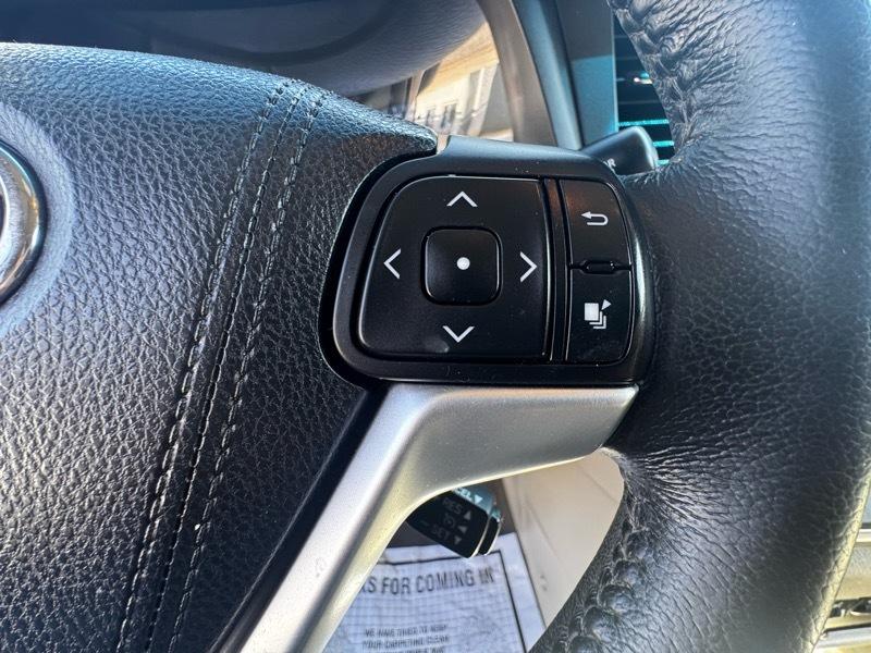 Toyota Sienna XLE FWD 8-Passenger V6 2015