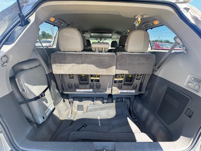 Toyota Sienna XLE FWD 8-Passenger V6 2015
