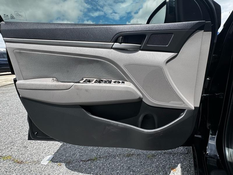 Hyundai Elantra Limited 2018