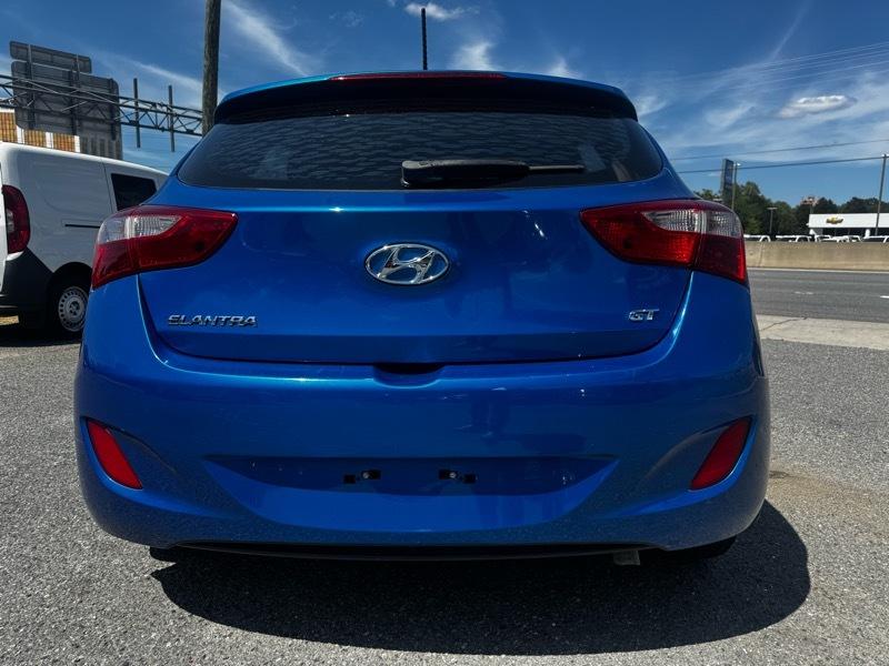 Hyundai Elantra GT A/T 2017