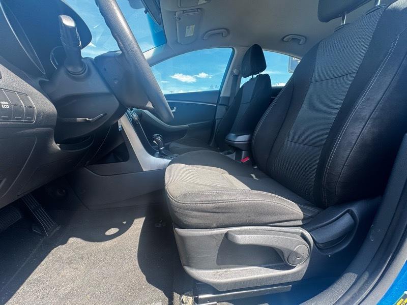 Hyundai Elantra GT A/T 2017
