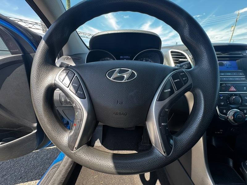 Hyundai Elantra GT A/T 2017