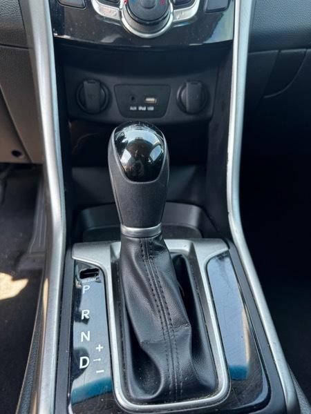 Hyundai Elantra GT A/T 2017