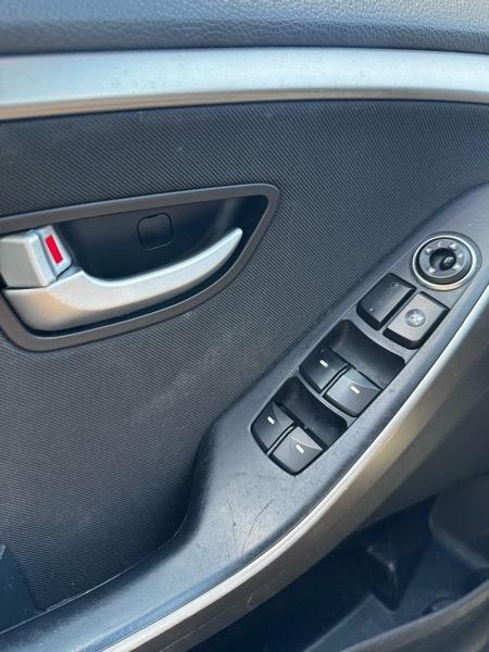 Hyundai Elantra GT A/T 2017