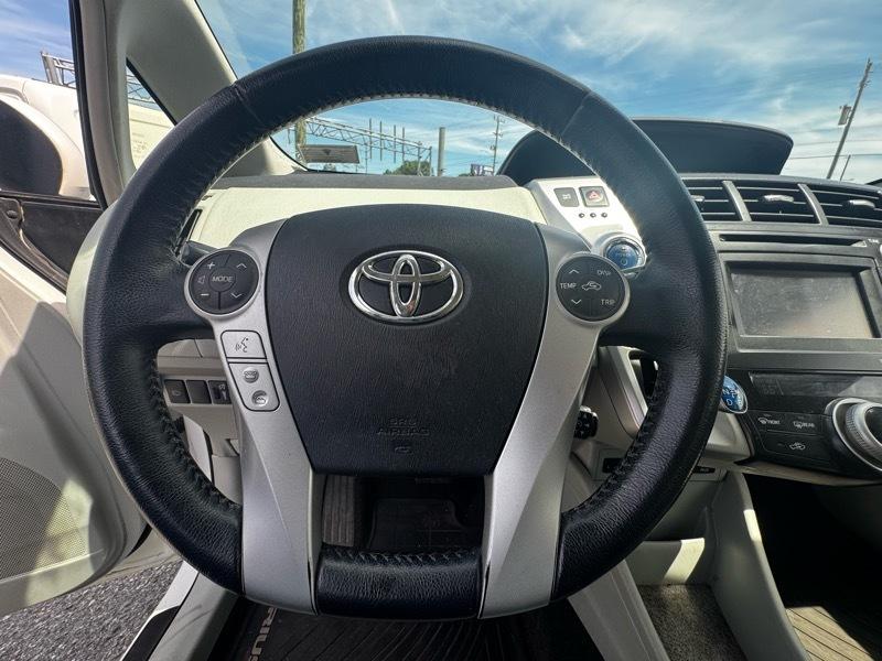 Toyota Prius V Three 2014