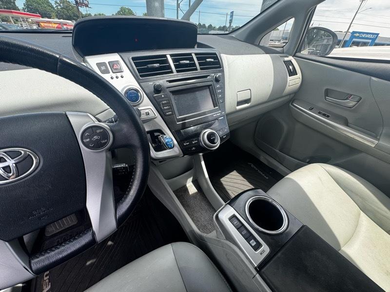 Toyota Prius V Three 2014