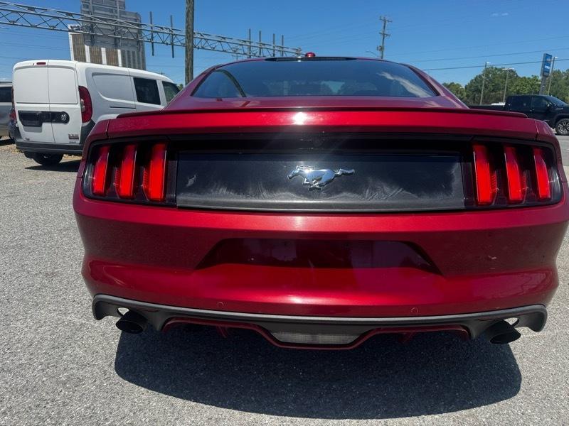 Ford Mustang EcoBoost Coupe 2015