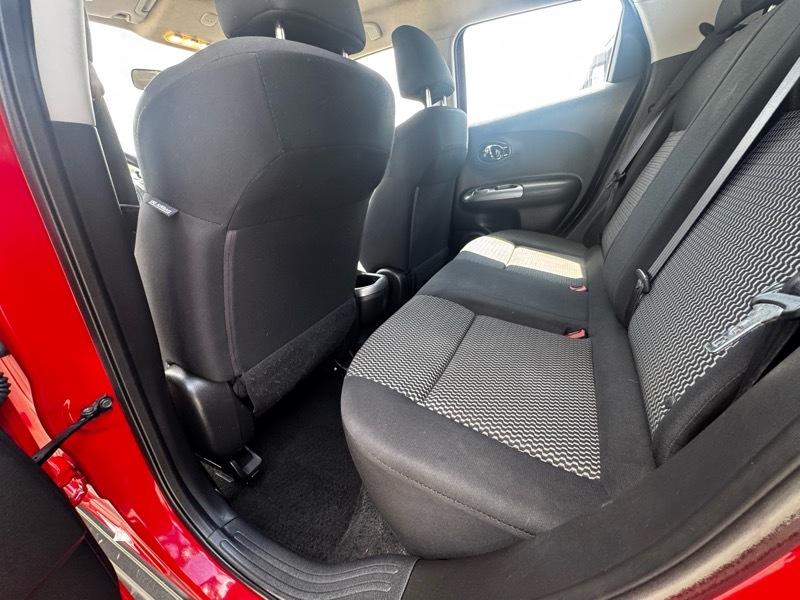 Nissan Juke S FWD 2015