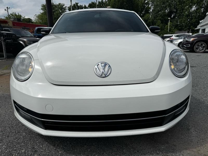 Volkswagen Beetle 2.0T Turbo 2012