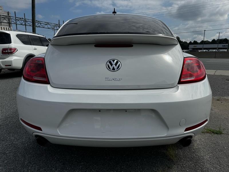 Volkswagen Beetle 2.0T Turbo 2012