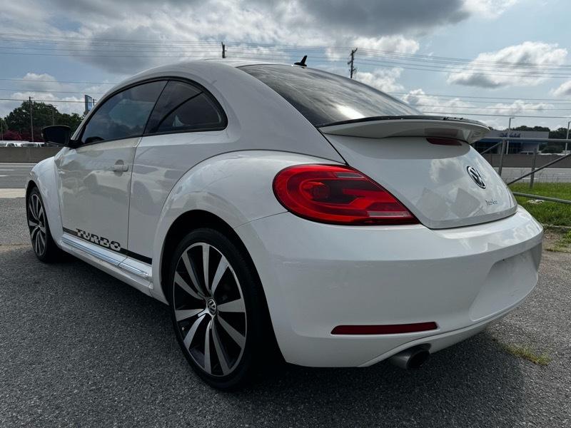 Volkswagen Beetle 2.0T Turbo 2012