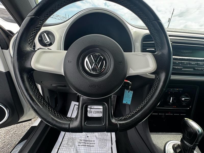 Volkswagen Beetle 2.0T Turbo 2012