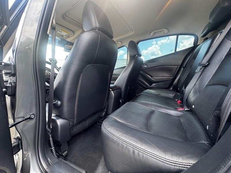Mazda MAZDA3 s Grand Touring AT 5-Door 2017
