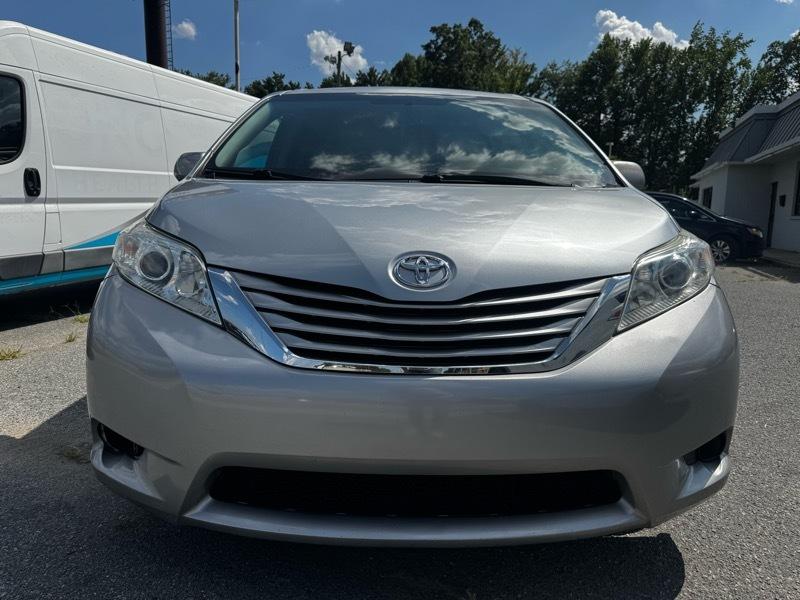 Toyota Sienna LE FWD 8-Passenger V6 2016