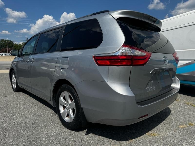 Toyota Sienna LE FWD 8-Passenger V6 2016
