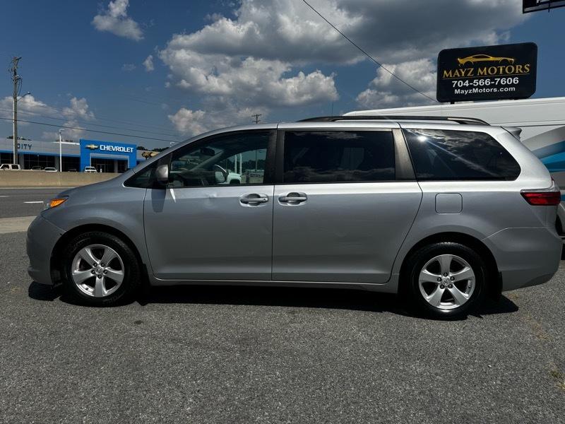 Toyota Sienna LE FWD 8-Passenger V6 2016
