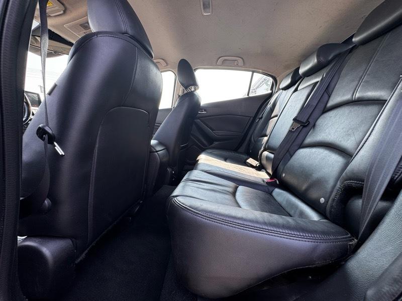 Mazda MAZDA3 i Touring AT 5-Door 2017