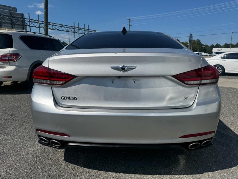 Hyundai Genesis 5.0L RWD 2015
