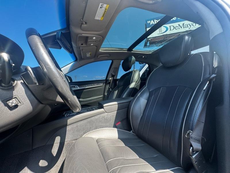 Hyundai Genesis 5.0L RWD 2015