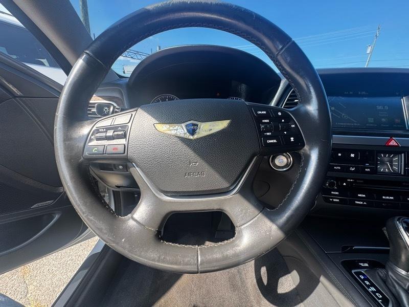 Hyundai Genesis 5.0L RWD 2015
