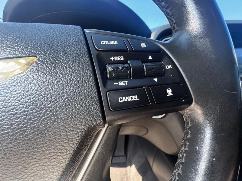 Hyundai Genesis 5.0L RWD 2015
