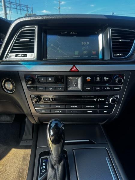 Hyundai Genesis 5.0L RWD 2015