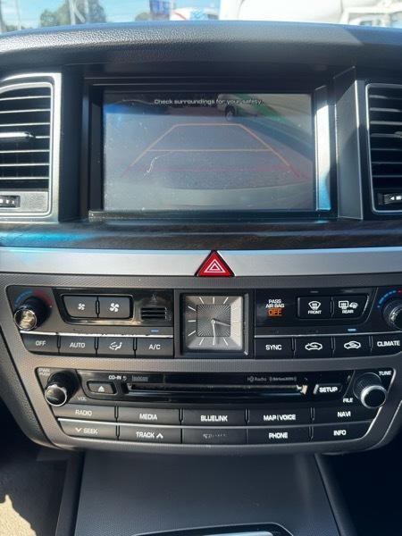 Hyundai Genesis 5.0L RWD 2015