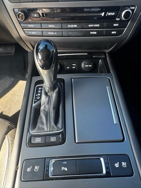 Hyundai Genesis 5.0L RWD 2015