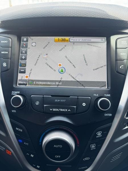 Hyundai Veloster Base 6MT 2017