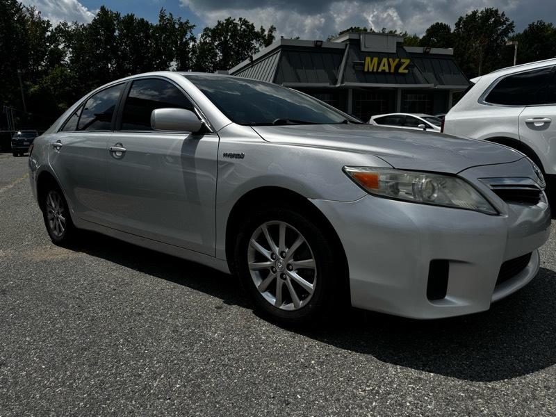Toyota Camry Hybrid Sedan 2011