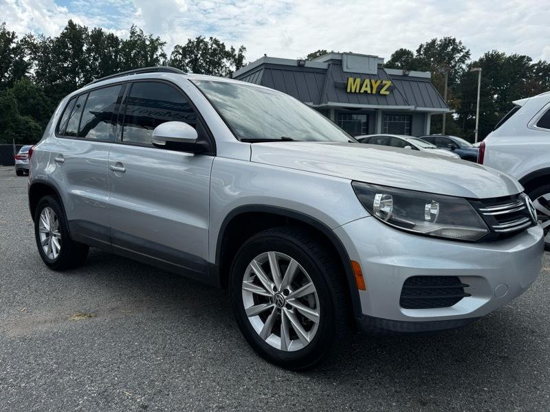 Volkswagen Tiguan S 2017