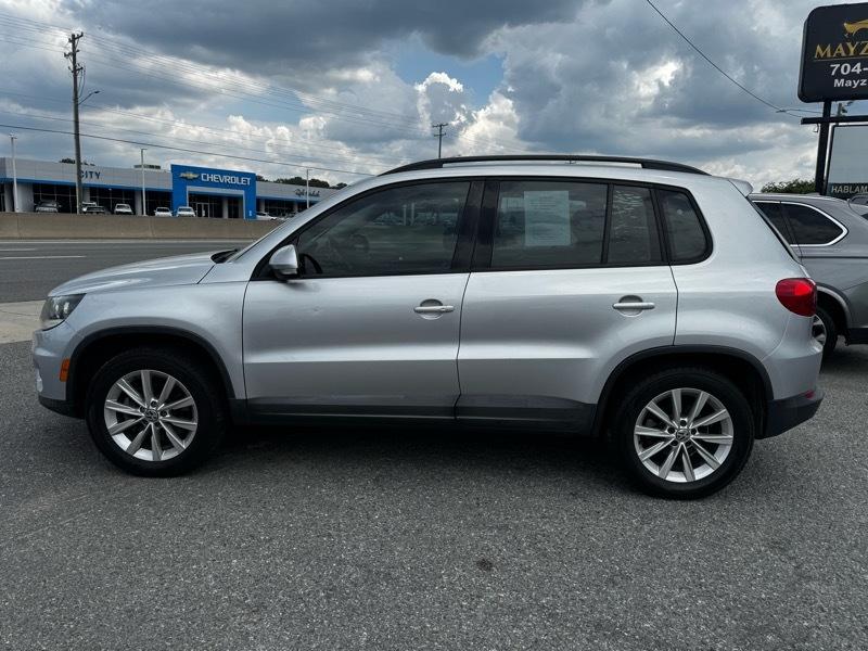Volkswagen Tiguan S 2017