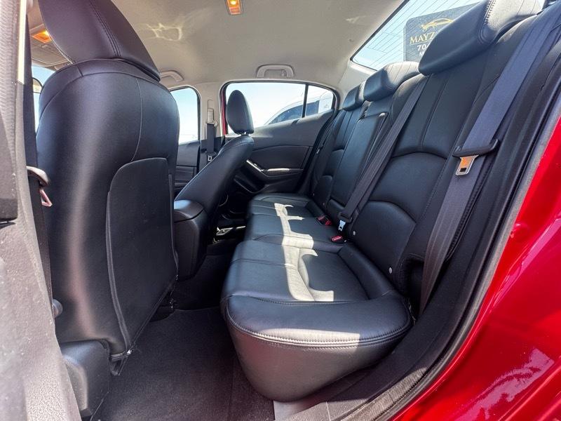 Mazda MAZDA3 s Touring AT 4-Door 2018