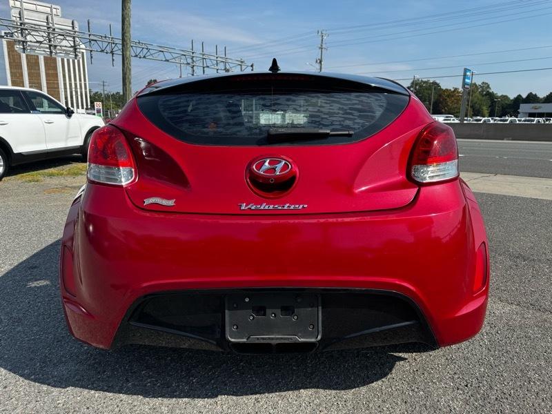 Hyundai Veloster Base 6MT 2016