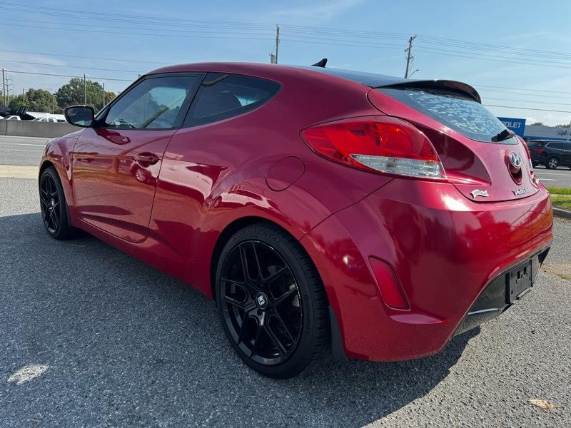 Hyundai Veloster Base 6MT 2016