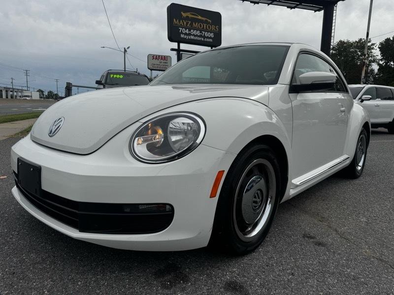 Volkswagen Beetle 2dr Cpe Man 2.5L PZEV 2012